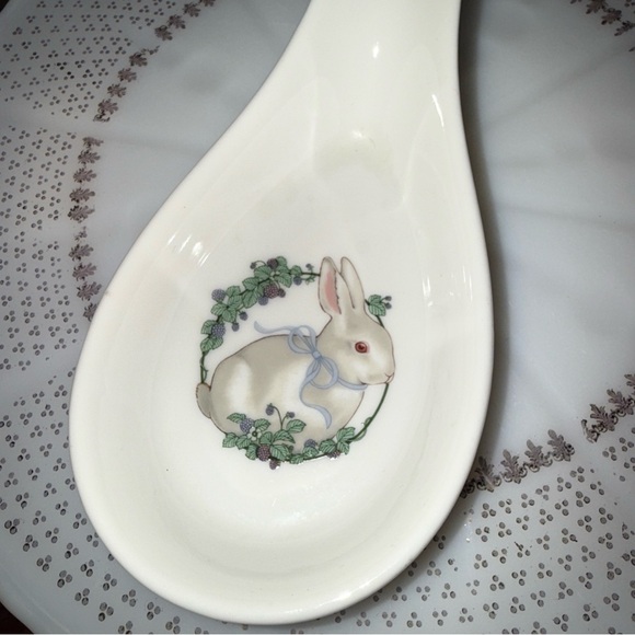 Easter Bunny Rabbit Spoon Rest - Picture 4 of 8